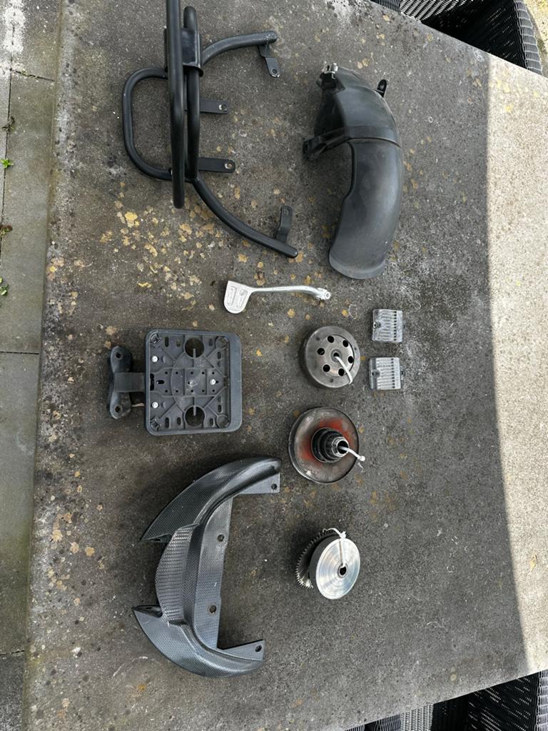 Diverse Piaggio Zip 2000 onderdelen - Achterrekje, vario, et, Ophalen of Verzenden, Gebruikt, Overige typen, Piaggio