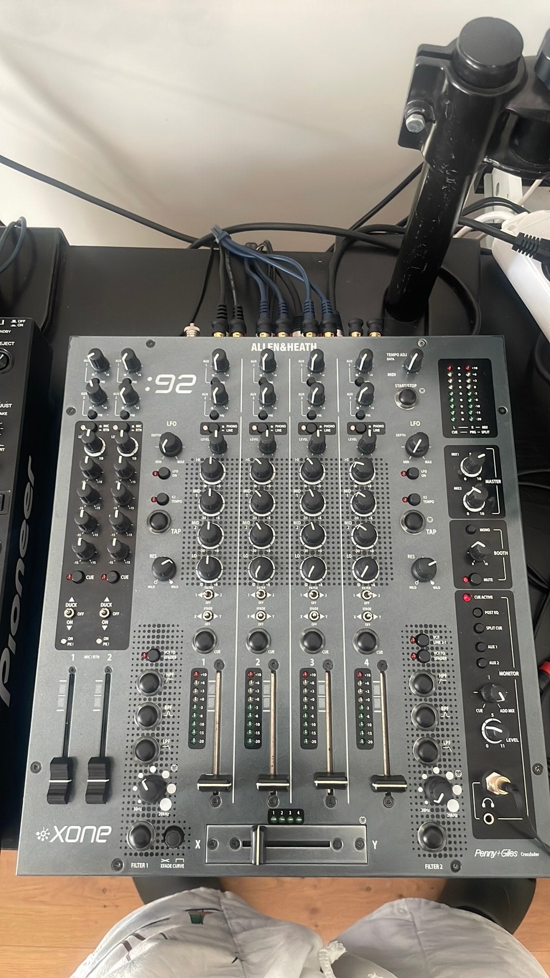 Allen & Heath Xone 92 professional dj mixer, Muziek en Instrumenten, Mengpanelen, Ophalen of Verzenden, Zo goed als nieuw, Minder dan 5 kanalen