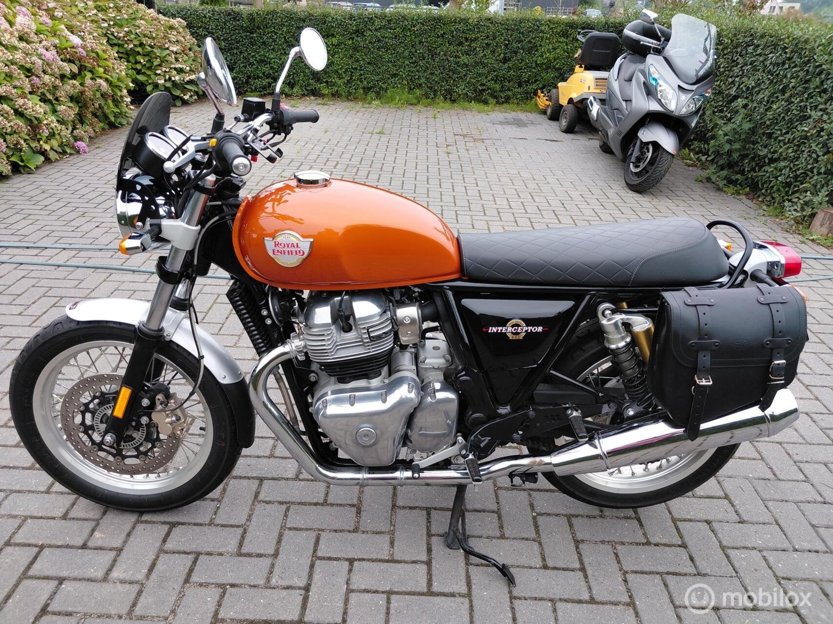 Nieuwstaat Royal Enfield Interceptor 650 8500 km Inruil kan, 648 cc, Bedrijf, Toermotor, 12 t/m 35 kW