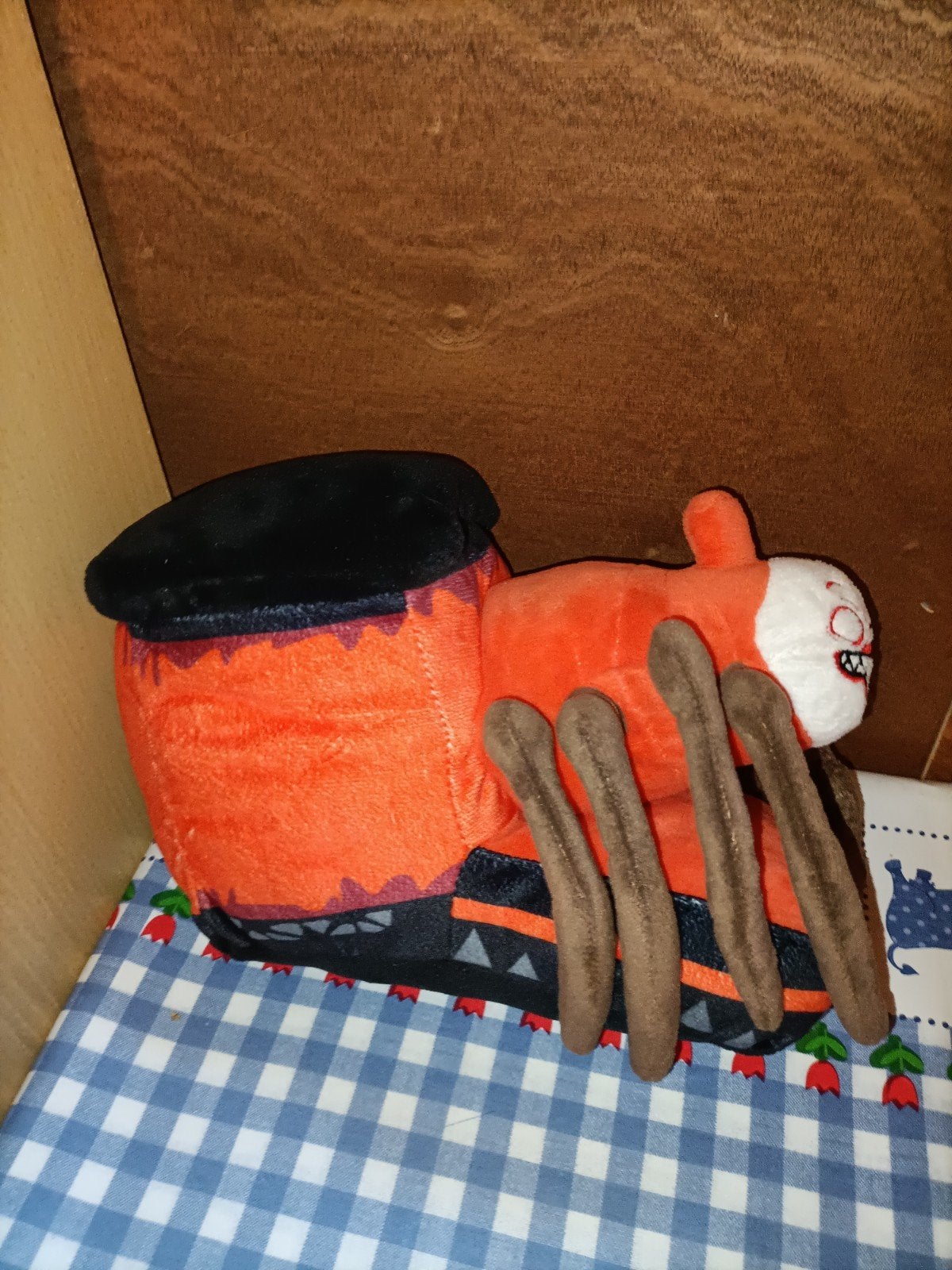 Choo Choo Charles knuffel 26 cm groot horror trein, Ophalen of Verzenden, Gedragen