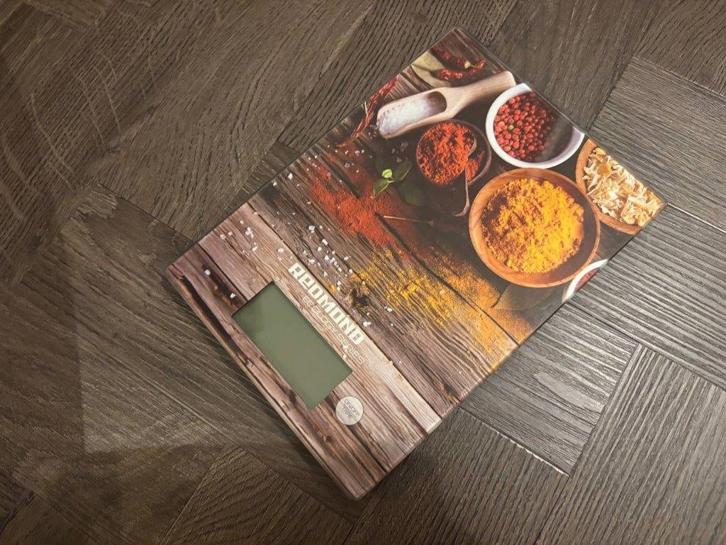 Digitale keukenweegschaal, Minder dan 10 kg, Keukenweegschaal, Ophalen of Verzenden, Zo goed als nieuw