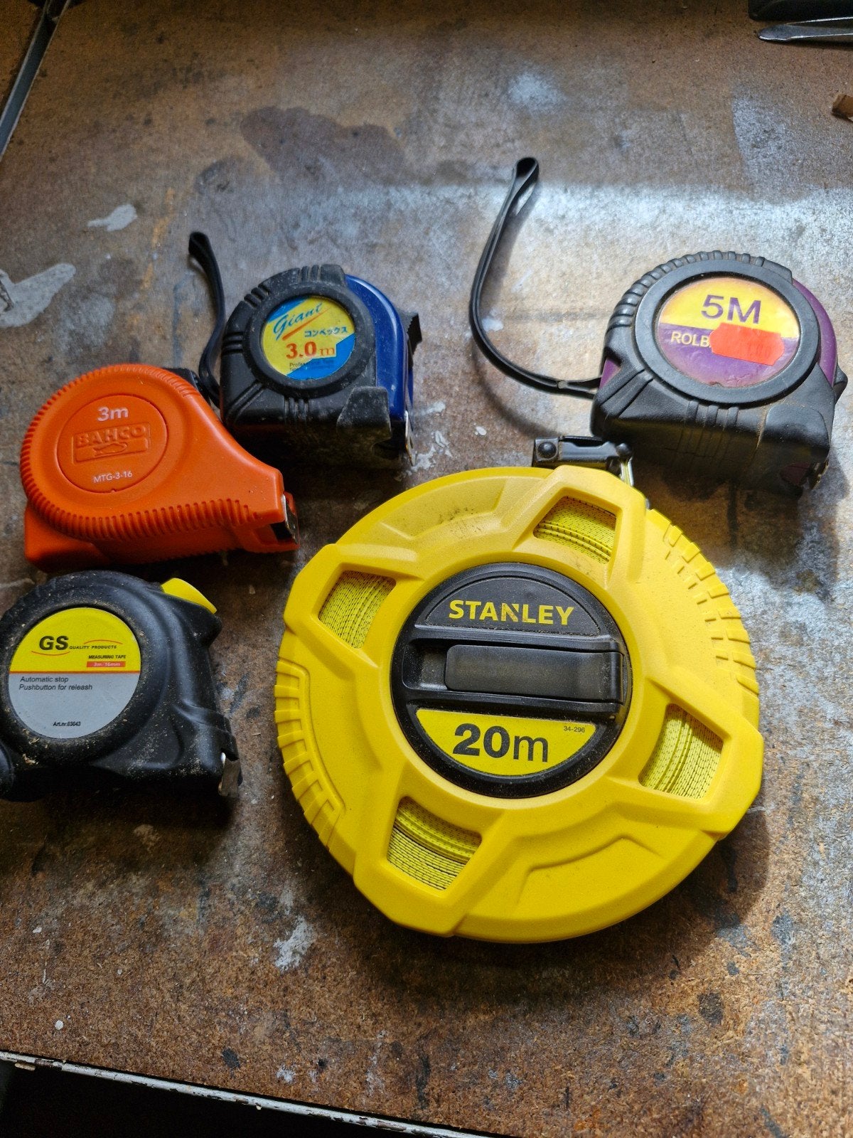 Diverse rolmaten en meetlinten, waaronder Stanley 20m, Ophalen of Verzenden, Gebruikt, Rolmaat/meetlint, Stanley