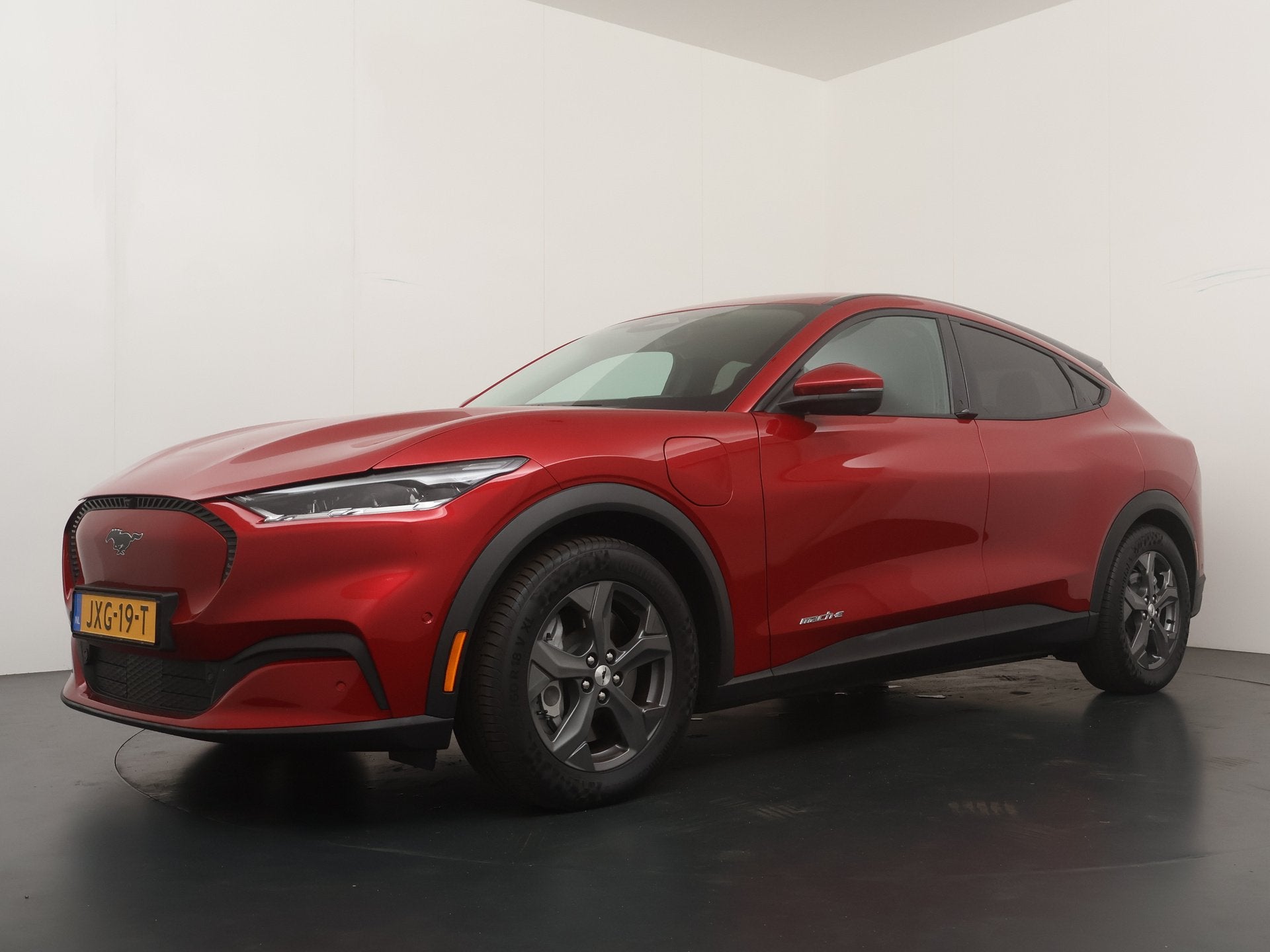 Ford Mustang Mach-E RWD 75 kWh 268 pk | B&O | Adapt. cruise, Achterwielaandrijving, Gebruikt, 75 kWh, Verwarmde buitenspiegels