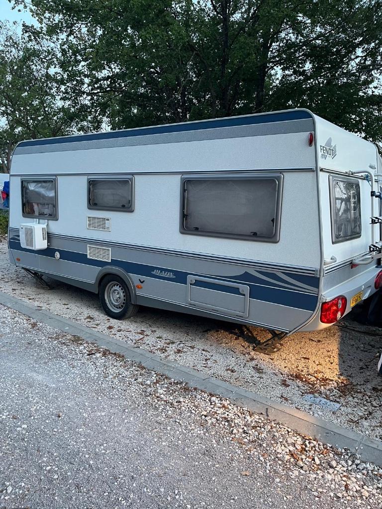 Nette Fendt 495 te koop, Schokbreker, Vast bed, Rondzit, Particulier