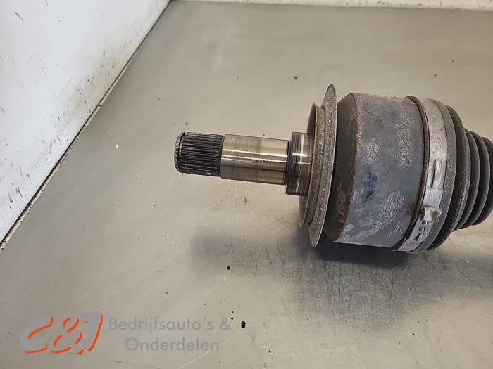 Aandrijfas links-achter van een Mercedes Vito, Gebruikt, -, Ophalen of Verzenden, -