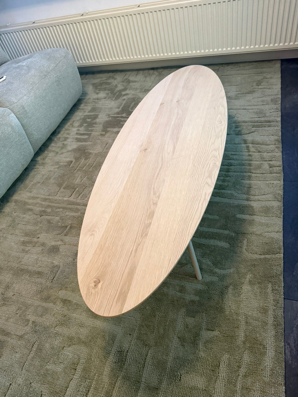 XOOON NIORA salontafel 150 x 50 cm - eiken fineer Silk Grey, Ophalen, 100 tot 150 cm, 50 tot 100 cm, Zo goed als nieuw