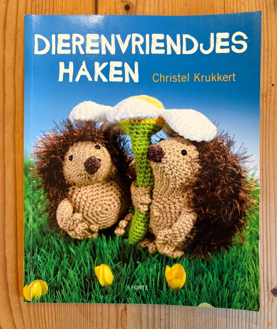 Dierenvriendjes haken Christel Krukkert, Verzenden, Zo goed als nieuw, Haken, Patroon of Boek