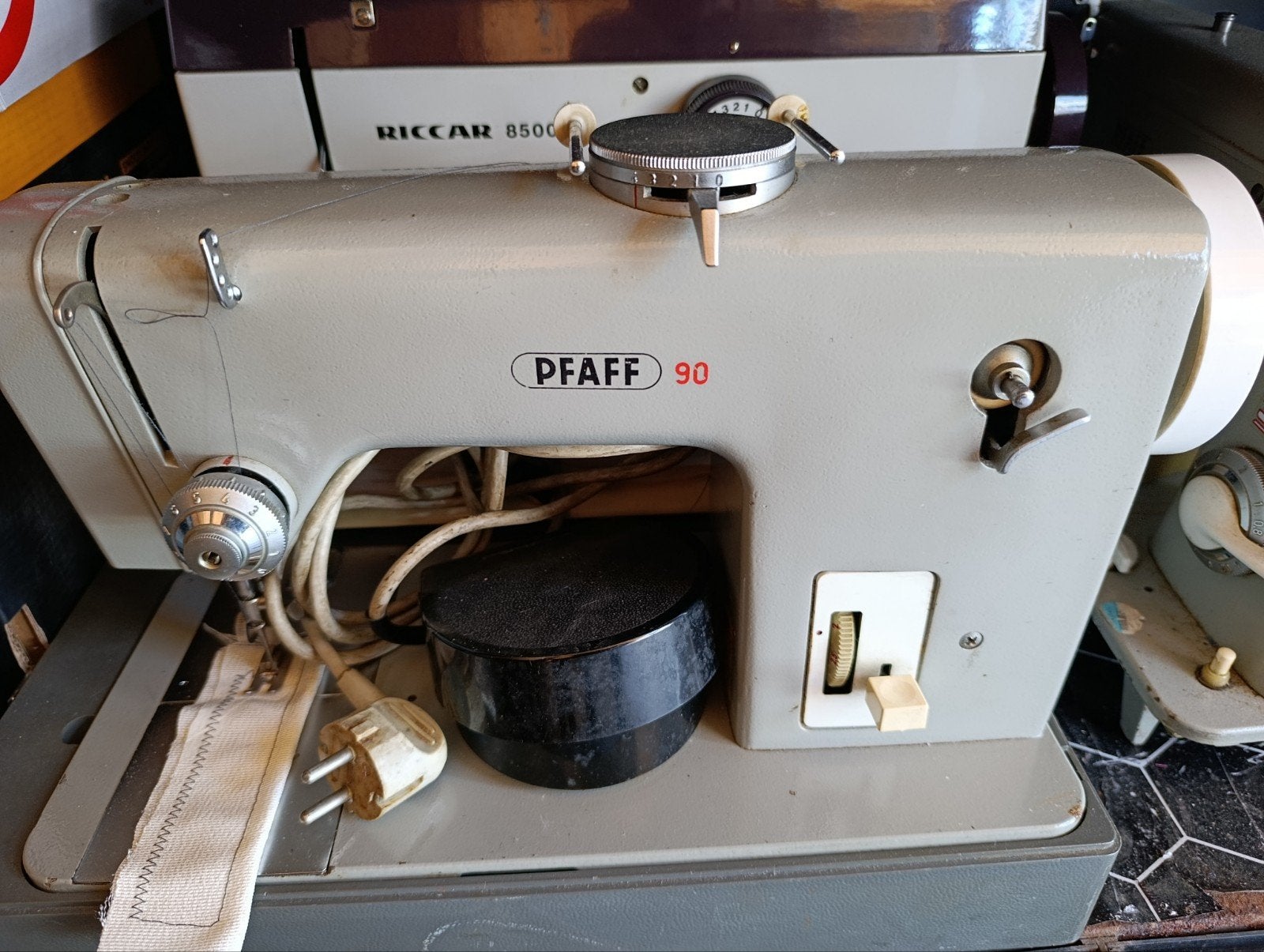 Pfaff 90 naaimachine - Vintage en functioneel, Ophalen of Verzenden