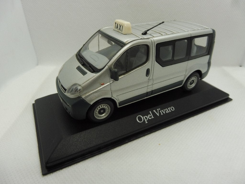 OPEL VIVARO TAXI van MINICHAMS 1:43 NIEUW, Ophalen of Verzenden, Nieuw, Auto, MiniChamps