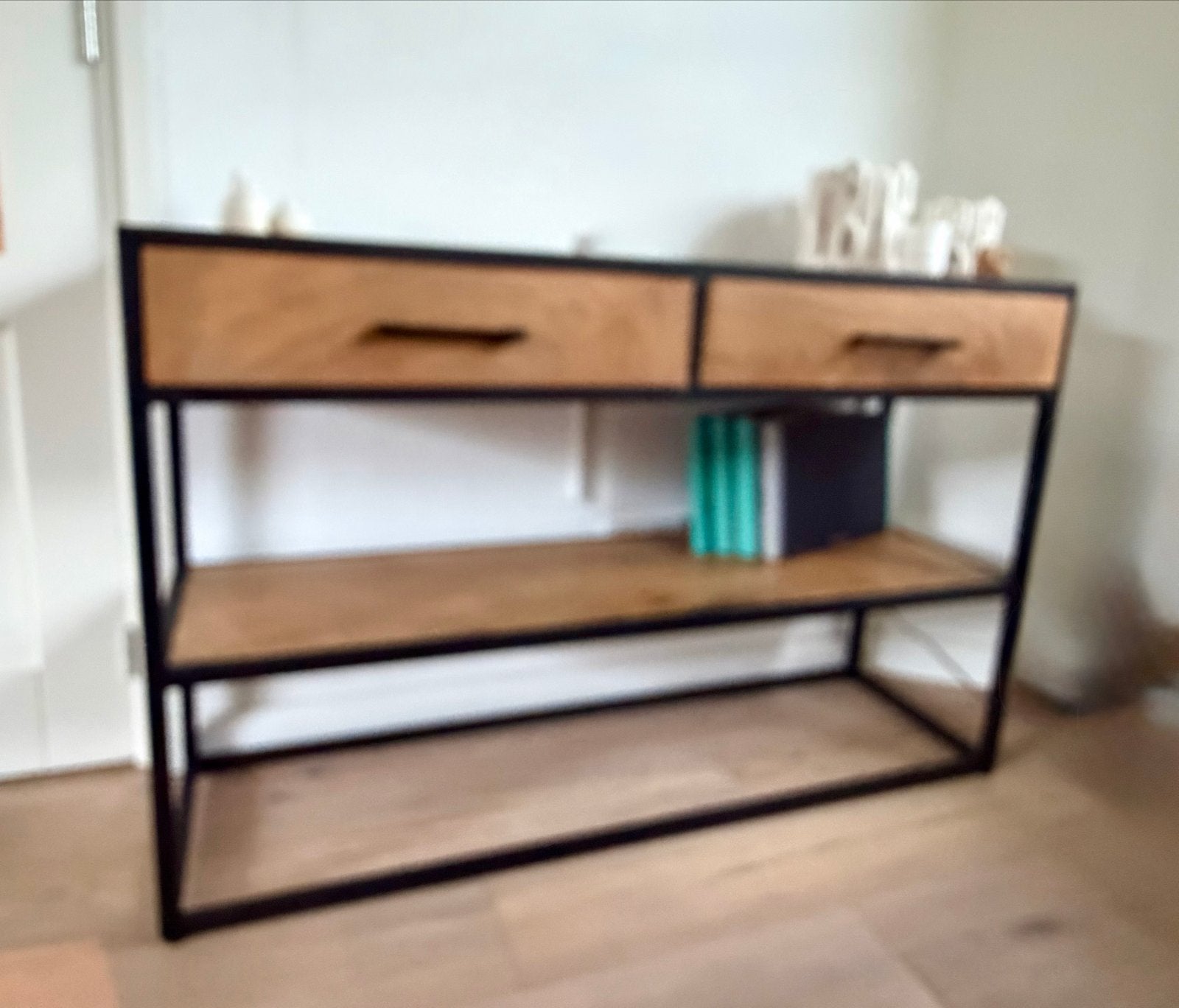 Sidetable mangohout visgraat 2 lades en extra plank 120cm, Huis en Inrichting, Ophalen, 100 tot 150 cm, Zo goed als nieuw, Overige houtsoorten