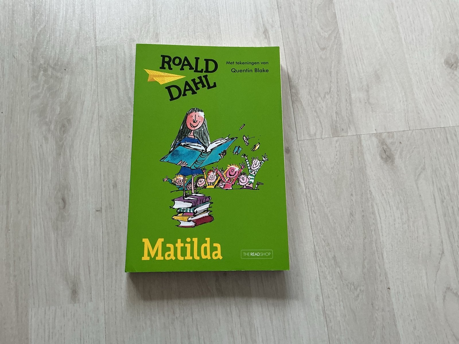 Matilda - Roald Dahl (Nederlandstalig), Ophalen of Verzenden, Zo goed als nieuw, Fictie algemeen