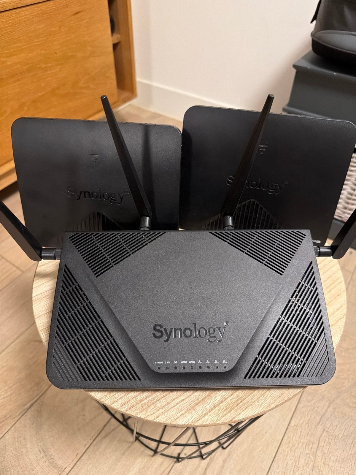 Synology RT2600ac Router met 2 MR2200ac Mesh Wifi Punt, Ophalen of Verzenden, Zo goed als nieuw, Router