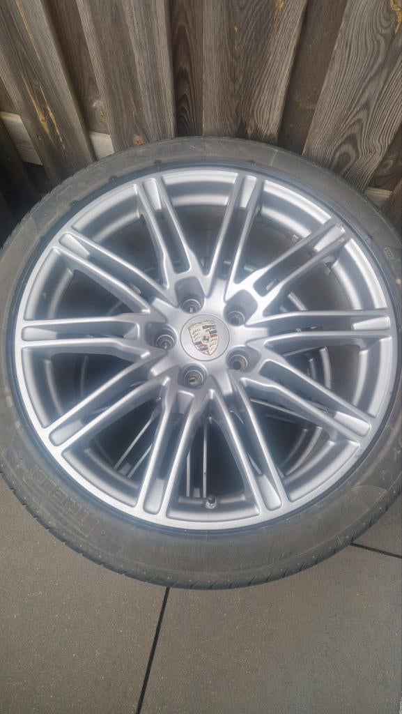 Porsche 21 inch gts velgen met Pirelli zomerbanden, Auto-onderdelen, Banden en Velgen, Overige, Gebruikt, Overige, Banden en Velgen