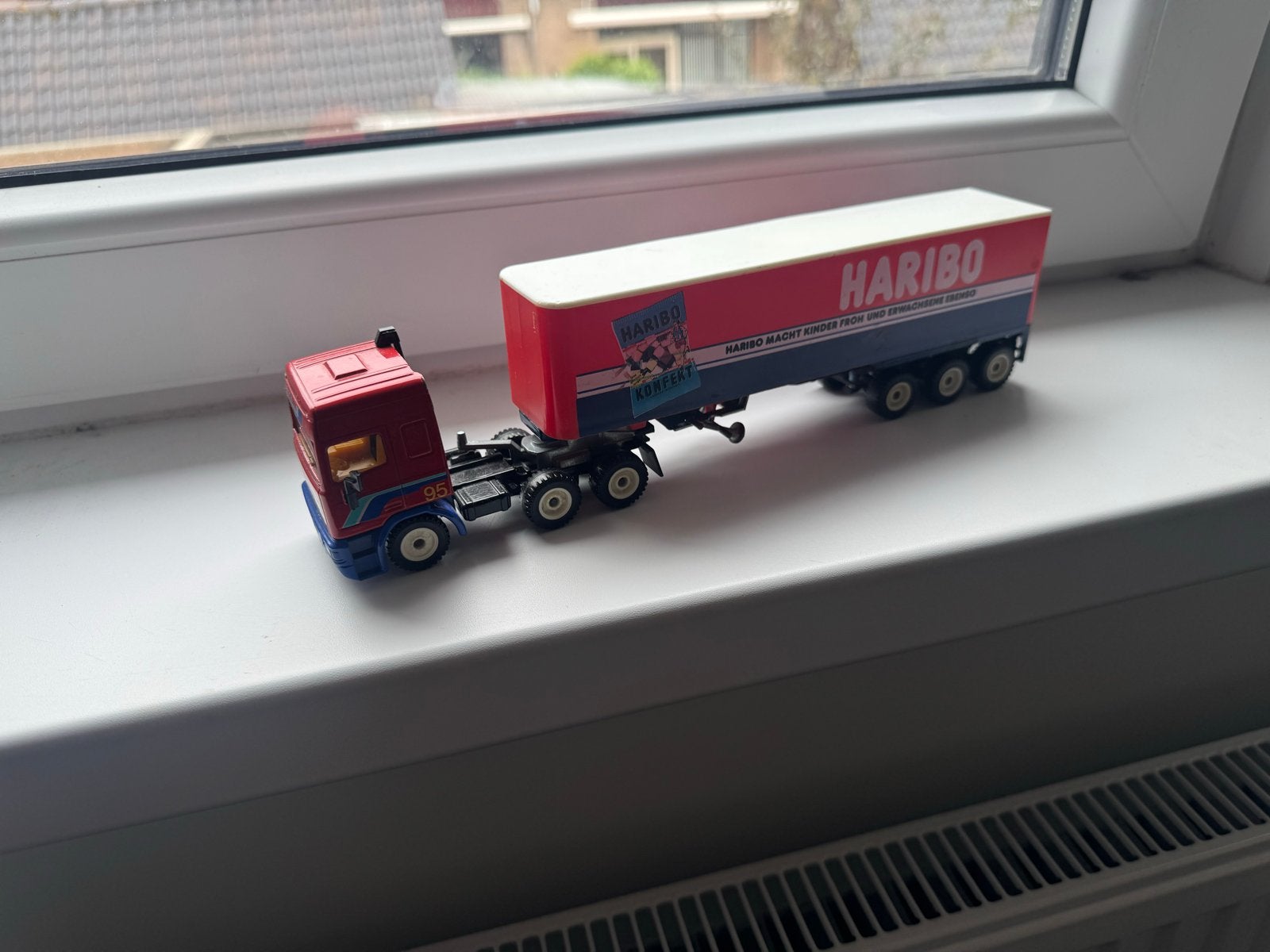Siku Haribo DAF Space Cab Vrachtwagen met Oplegger, Ophalen of Verzenden, Gebruikt, Bus of Vrachtwagen