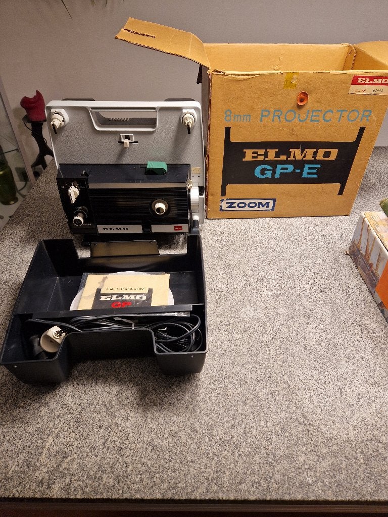 Projectoren 8mm Japan 2 stuks ELMO en KOKOKU Vintage, Ophalen, 1940 tot 1960, Projector