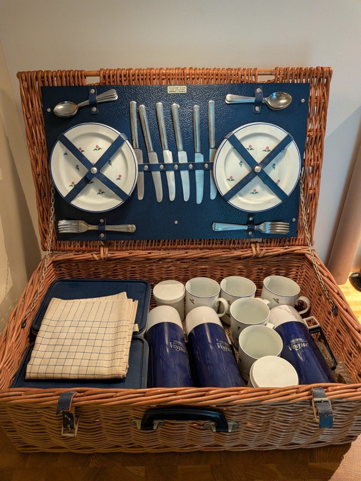 Vintage picknickmand met Thermos Vogue en servies, Ophalen of Verzenden, Zo goed als nieuw