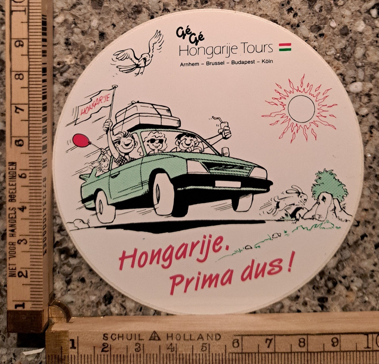 Vintage sticker Auto Saab Citroën Hongarije strip plaatje, Verzamelen, Stickers, Ophalen of Verzenden, Zo goed als nieuw, Auto of Motor