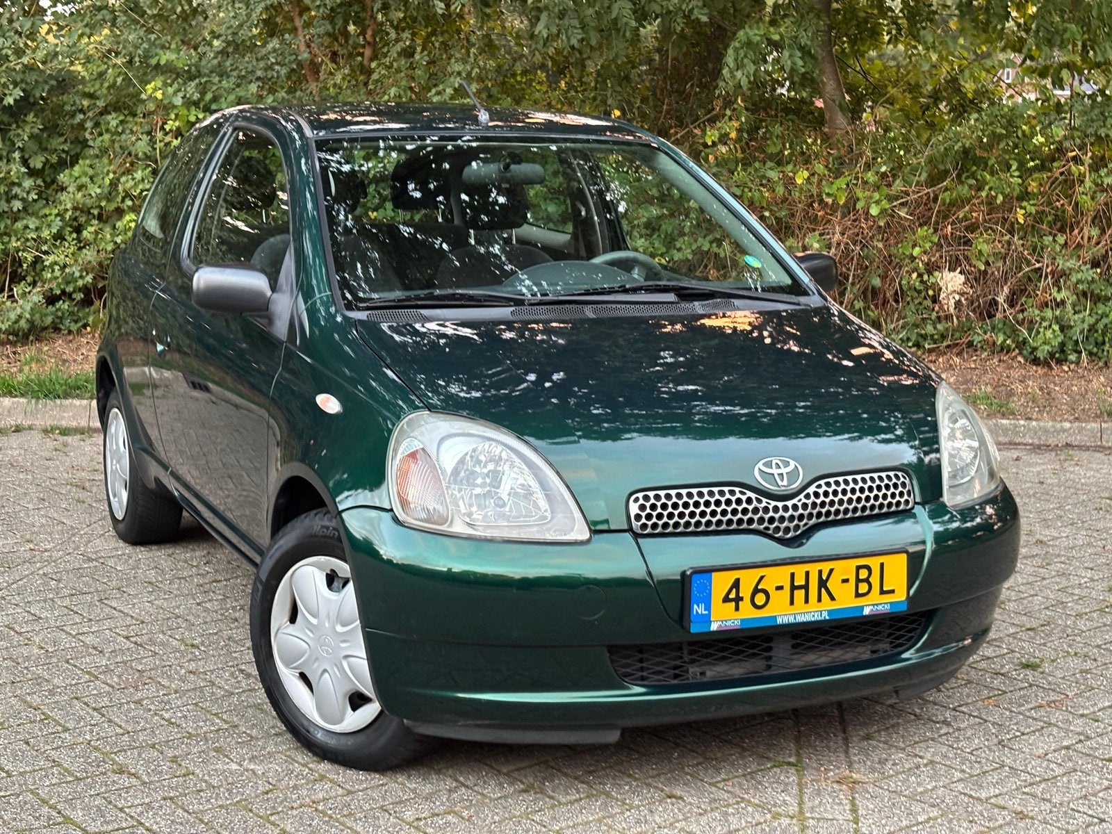 Toyota Yaris Sol 1.3 Automaat | •Trekhaak, 1299 cc, 15 km/l, 31 €/maand, 4 cilinders