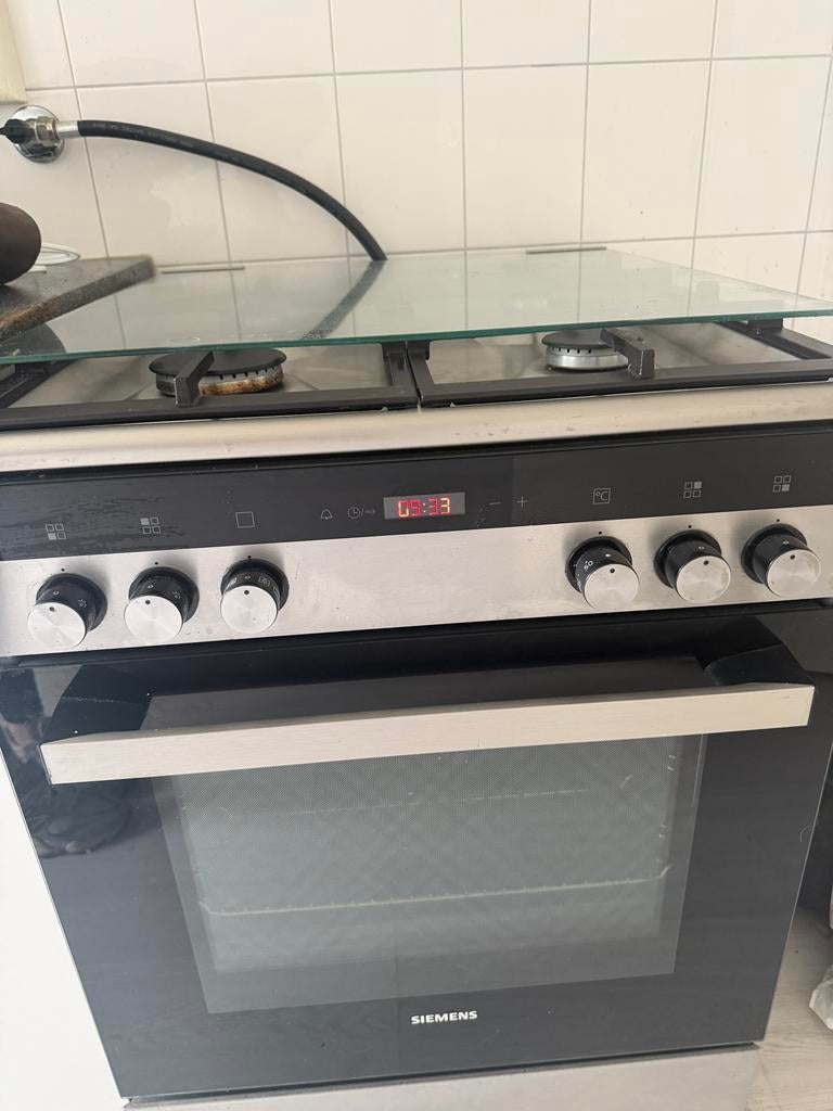 Siemens Vrijstaand Gasfornuis met Oven, Witgoed en Apparatuur, Fornuizen, Ophalen, Gebruikt, 60 cm of meer, 4 kookzones