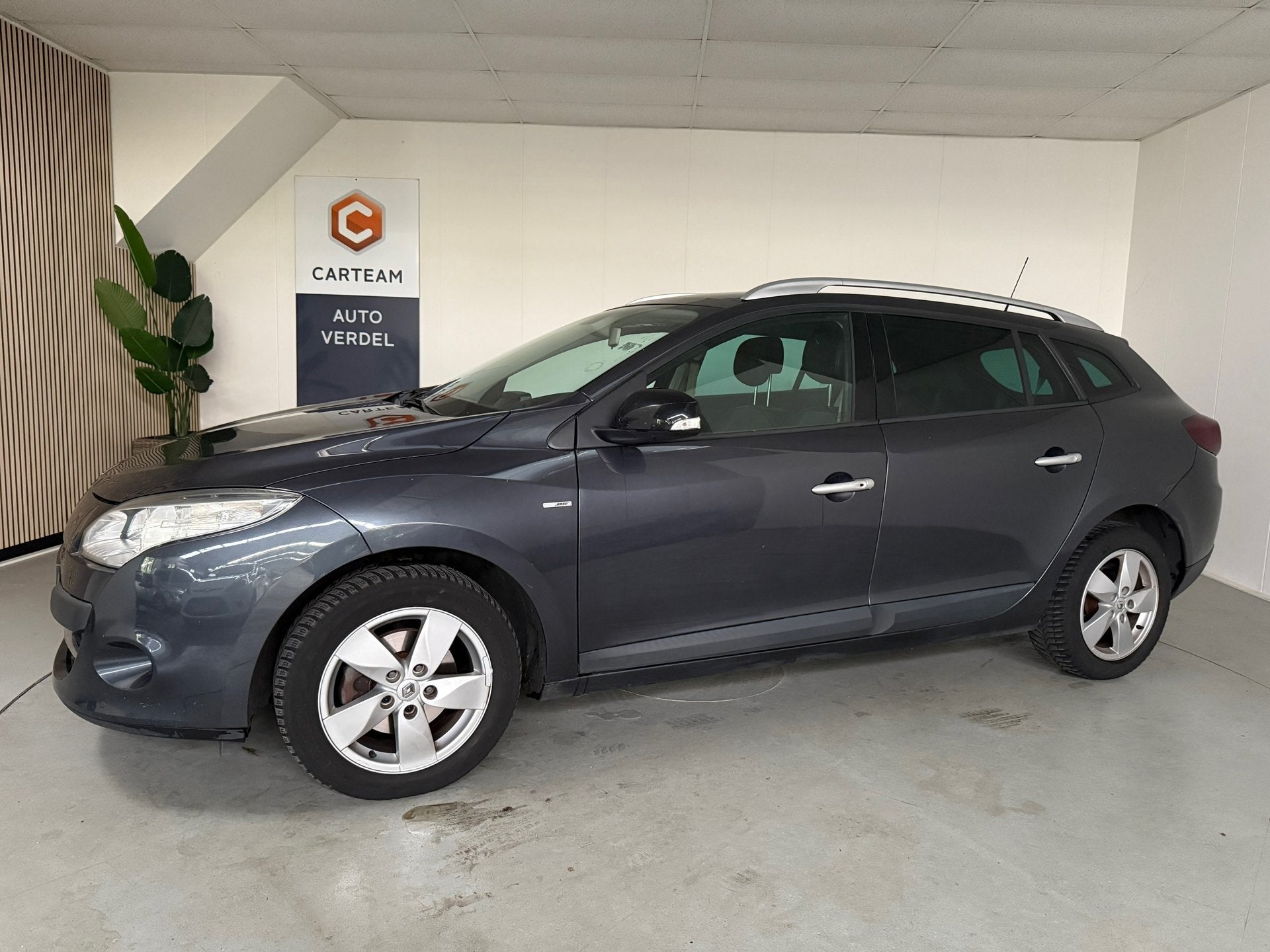 Renault Mégane Estate 1.4 TCe Bose Airco, Navigatie, LMV, Voorwielaandrijving, Euro 5, Gebruikt, 4 cilinders