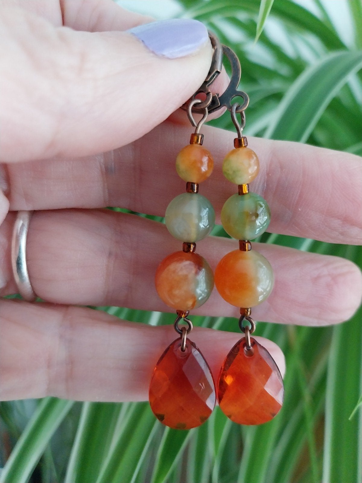 Oranjegroene natuursteen oorbellen #38865, Sieraden, Tassen en Uiterlijk, Oorbellen, Overige materialen, Hangers, Verzenden, Oranje