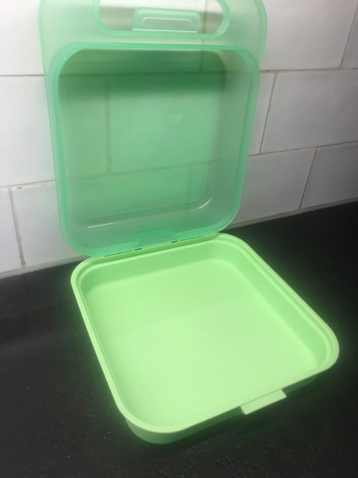 Tupperware koffer lunchtrommel clipdoos lunchkoffer, Ophalen of Verzenden, Zo goed als nieuw, Bus of Trommel, Vaatwasserbestendig