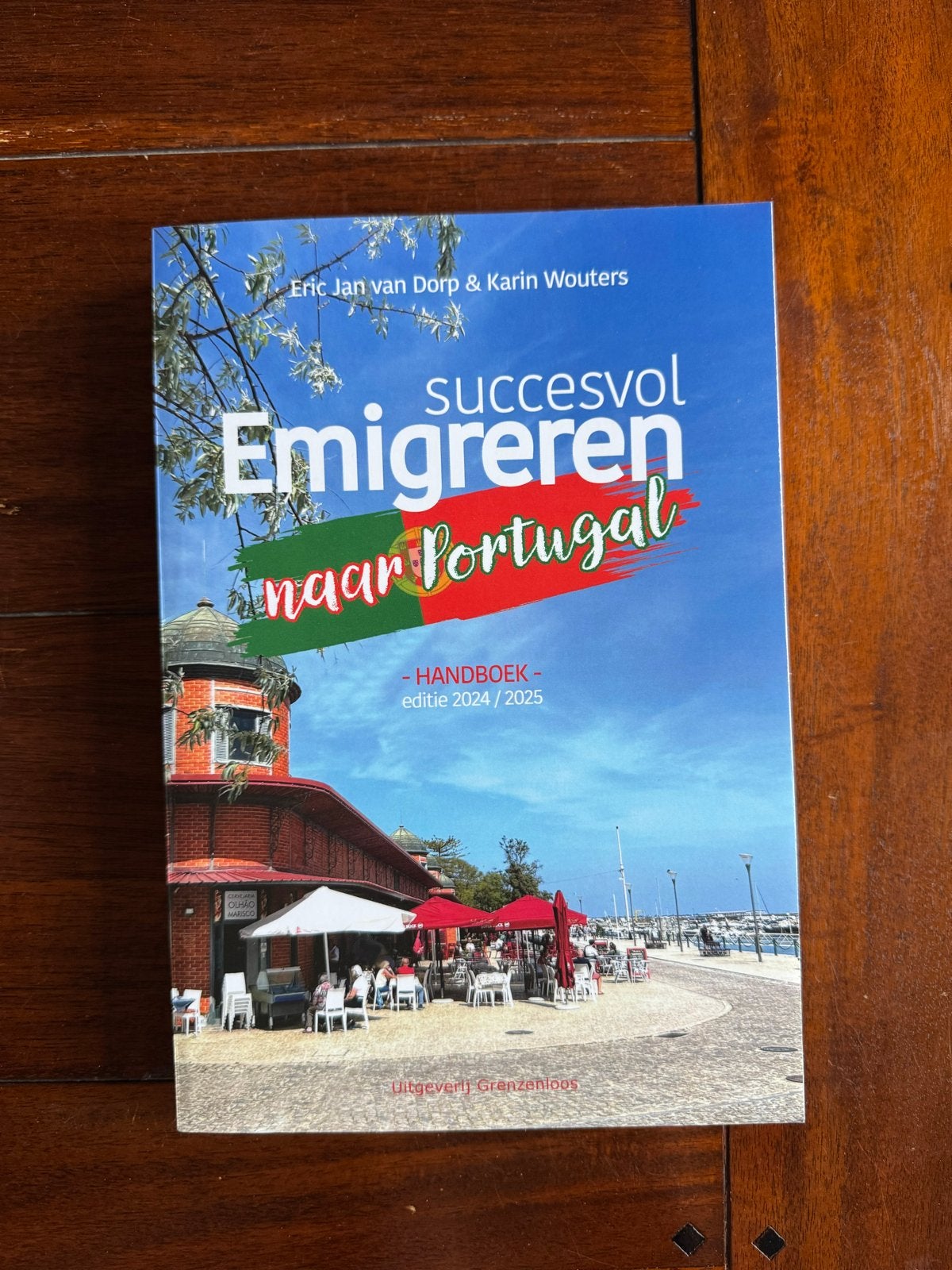 Succesvol Emigreren naar Portugal - Handboek 2024/2025, Overige merken, Europa, Ophalen of Verzenden, Zo goed als nieuw