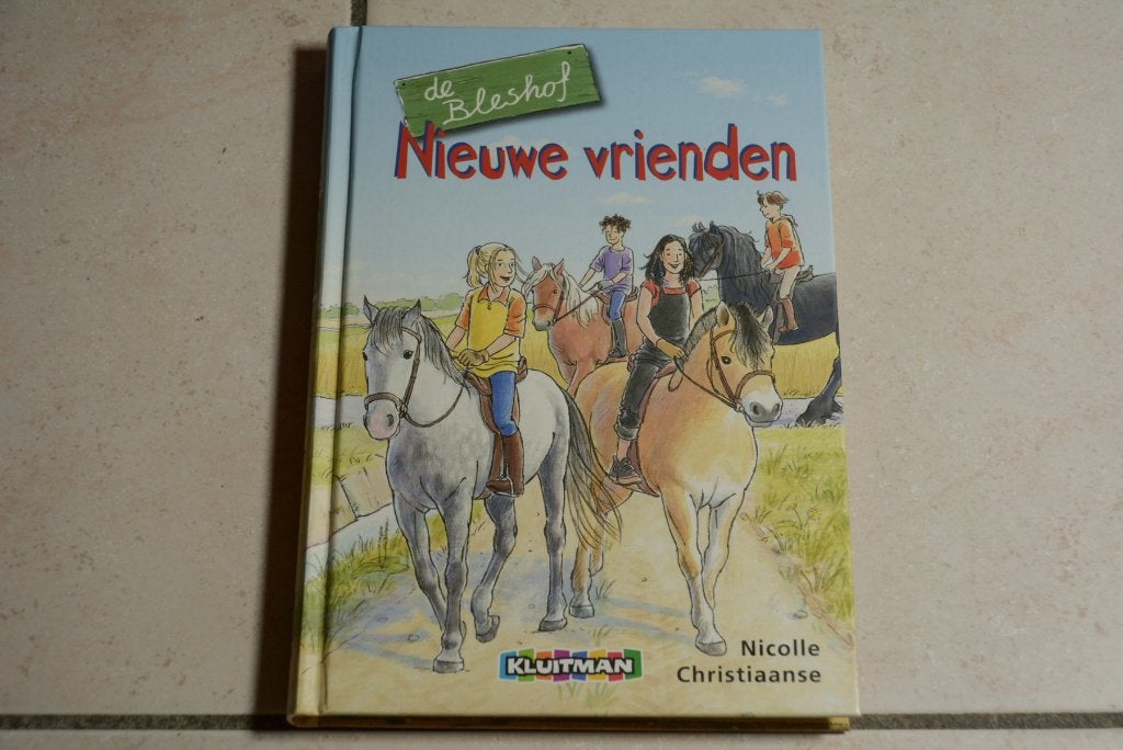 De Bleshof: Nieuwe vrienden / Nicolle Christiaanse dl 1, Boeken, Ophalen of Verzenden, Zo goed als nieuw, Fictie algemeen