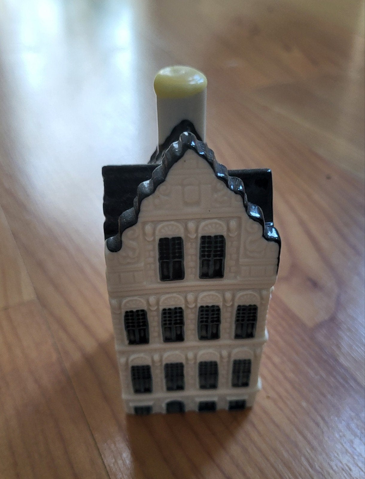 KLM huisje Bols nr. 81 - Gevuld en Verzegeld, Ophalen of Verzenden, Zo goed als nieuw, 81 t/m 91, Gevuld