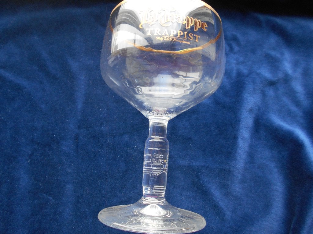 2 grote bierglazen, nieuwstaat, 0,50 per stuk, samen 0,75., Verzamelen, Ophalen of Verzenden, Nieuw, Bierglas