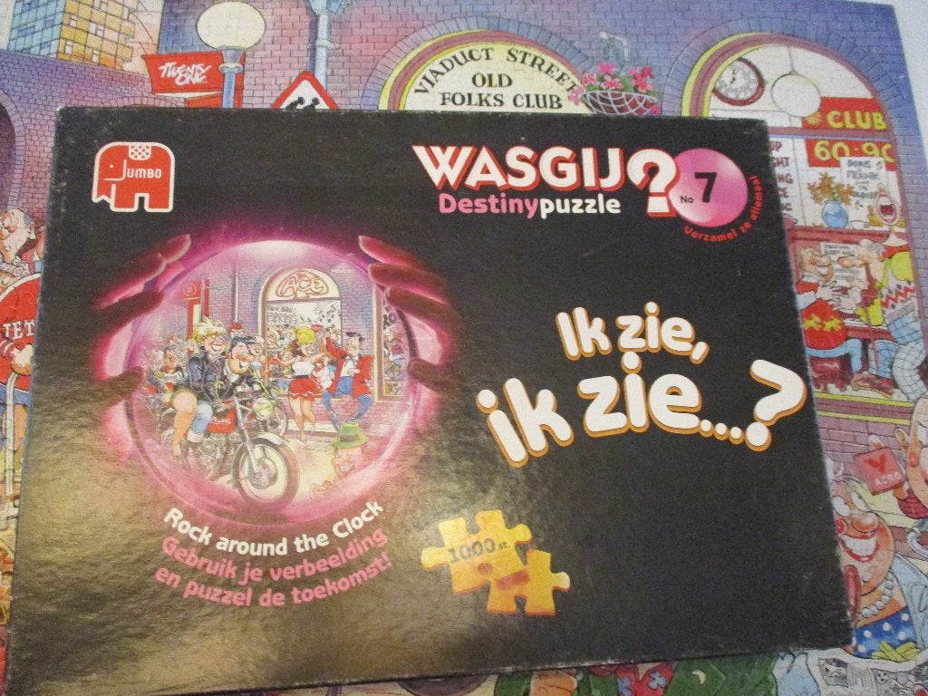 Jumbo Wasgij Destiny Puzzle No 7 Rock around the Clock, Ophalen of Verzenden, 500 t/m 1500 stukjes, Zo goed als nieuw, Legpuzzel