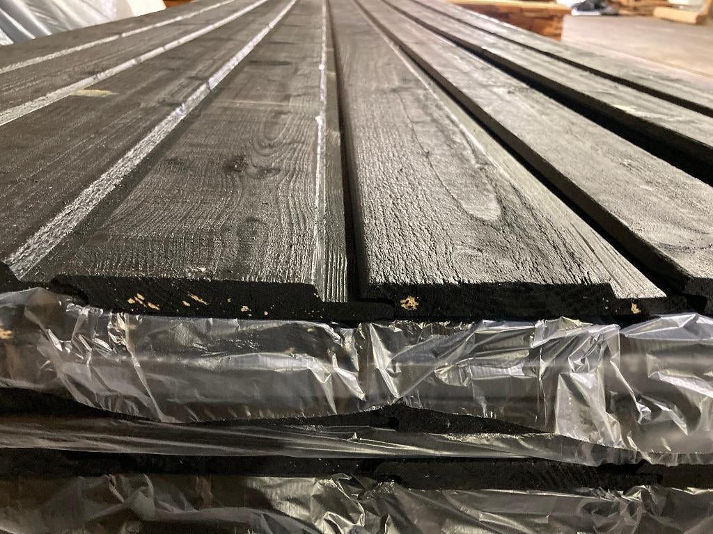 Zwarte geveldelen-channelsiding–rabatdelen–gevelbekleding
