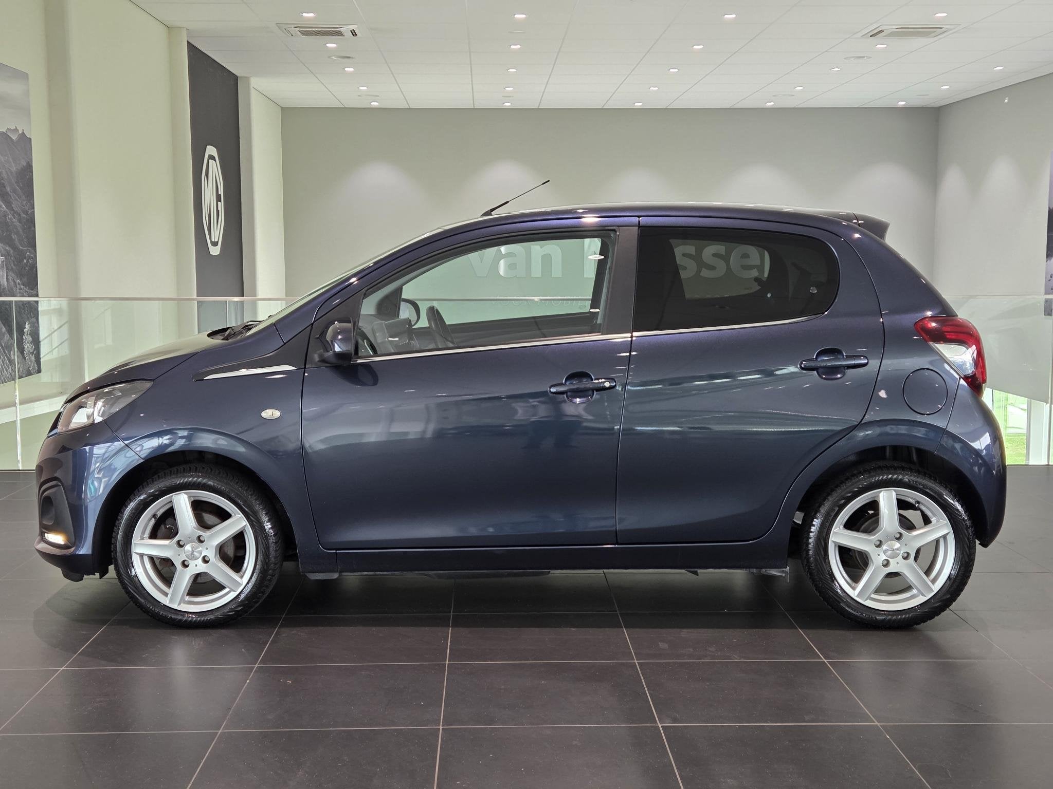 Peugeot 108 1.0 e-VTi Allure Groot scherm en airconditioning, Voorwielaandrijving, 12 maanden, Stof, Gebruikt
