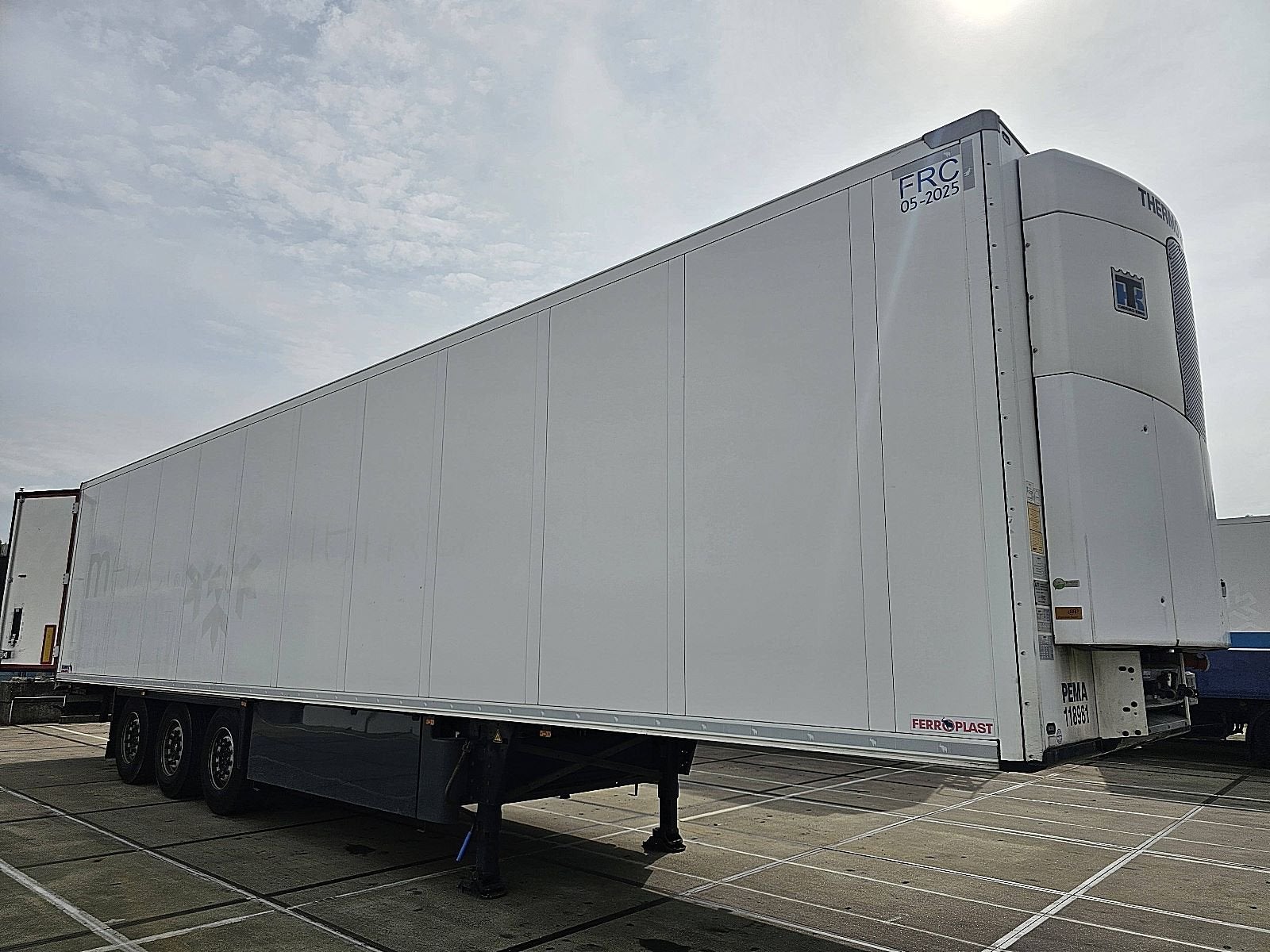 SCHMITZ SKO 24 THERMOKING, Auto's, Overige kleuren, Bedrijf, Aanhangers en Opleggers, Te koop