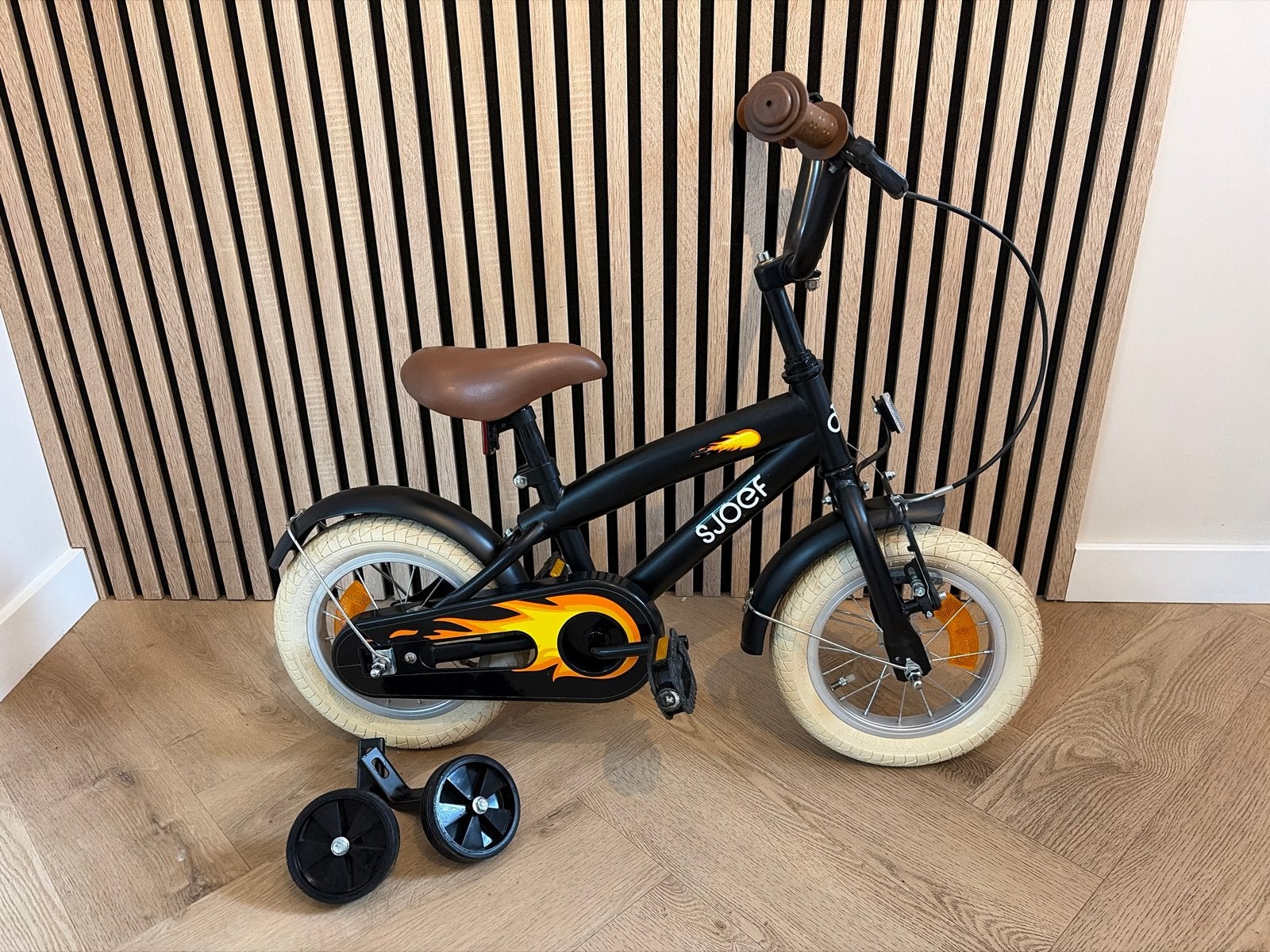 Sjoef kinderfiets 12 inch met zijwieltjes, Ophalen, Terugtraprem, Zijwieltjes, Gebruikt