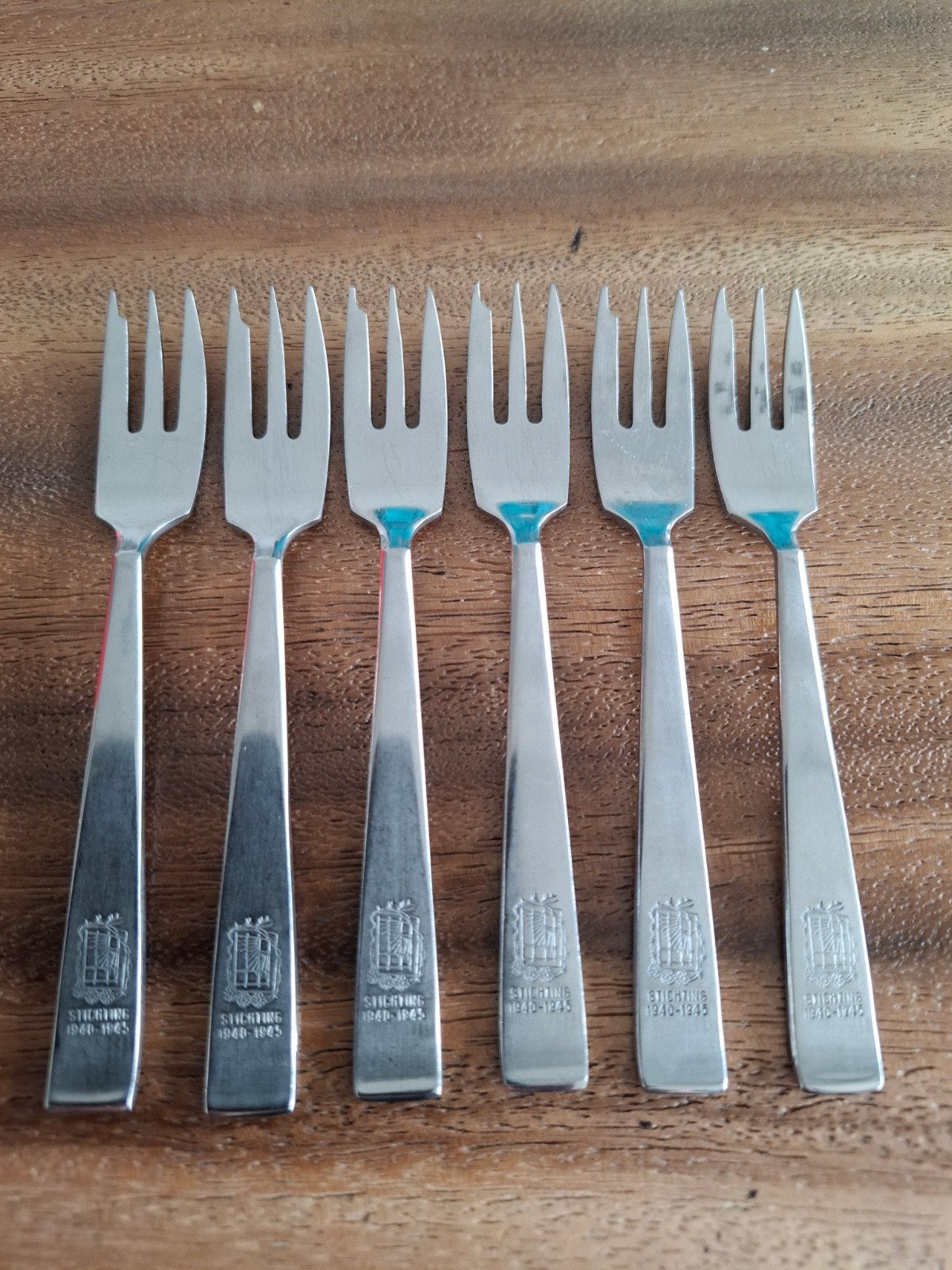 6 gebaksvorkjes, Stichting 1940 - 1945, Antiek en Kunst, Ophalen of Verzenden
