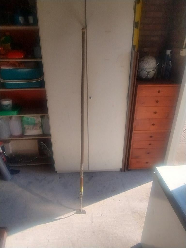 Gebruikte Schoffel - Ideaal voor tuinonderhoud, Ophalen of Verzenden, Gebruikt, Schoffel