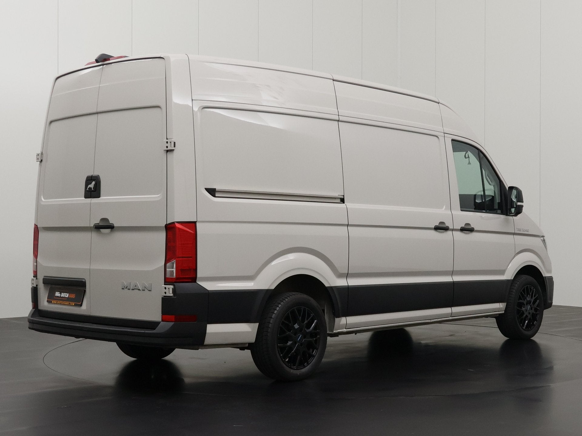 MAN TGE 2.0TDi 140PK Automaat L3H3 | Model 2025 | Digital Co, Auto's, Stof, Gebruikt, 4 cilinders, Wit