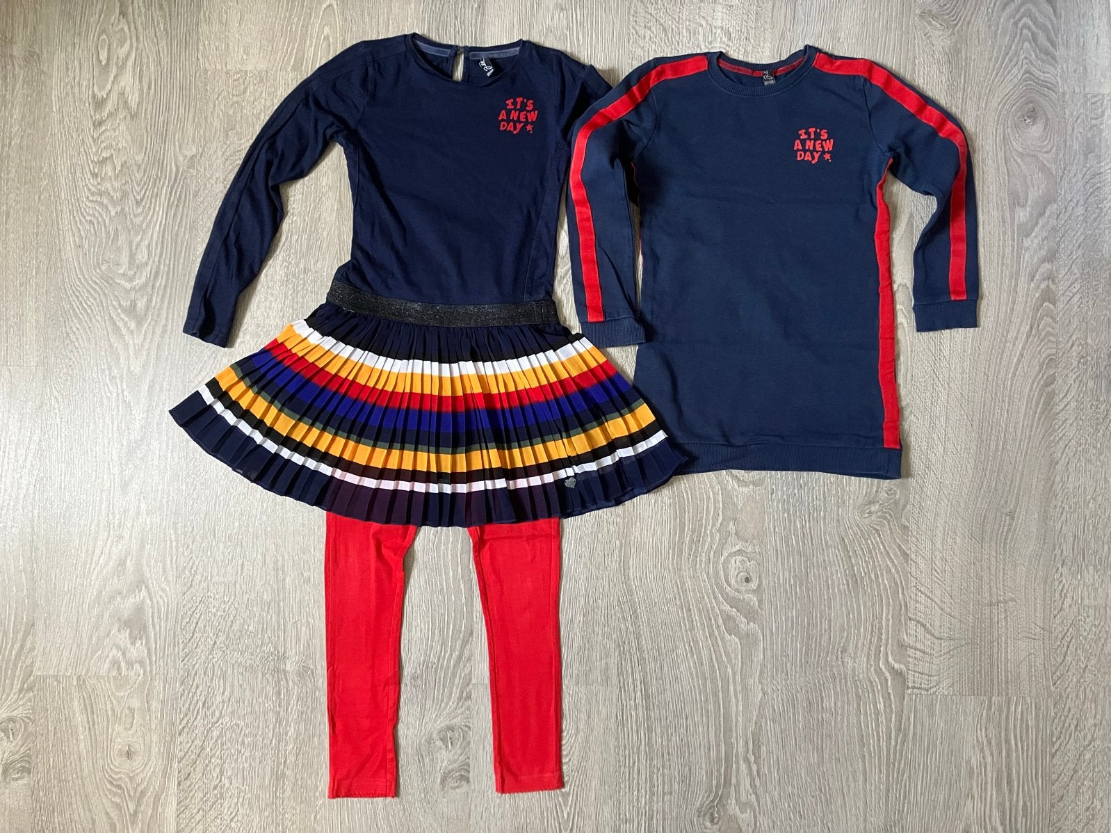 Jill 122 128. Leuke set: jurken en legging, Kinderen en Baby's, Ophalen of Verzenden, Gebruikt, Meisje, Jurk of Rok