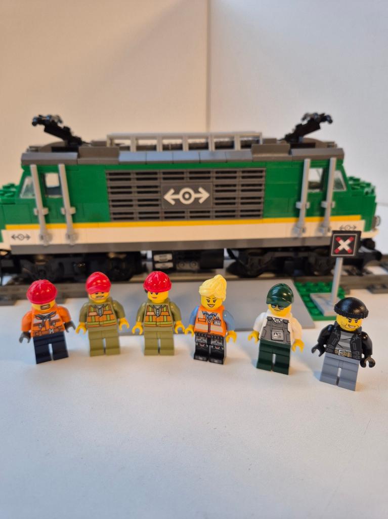 Lego, Cargo Train, 60198, Compleet, Lego, Ophalen of Verzenden, Zo goed als nieuw