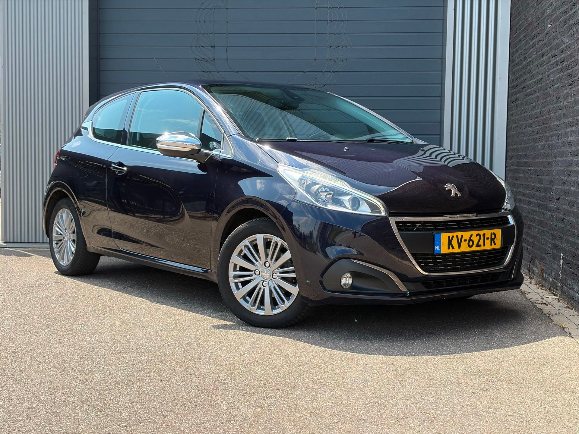 Peugeot 208 1.6 BlueHDi Allure Camera|Sensor|Ecc, Voorwielaandrijving, Stof, Gebruikt, Euro 6
