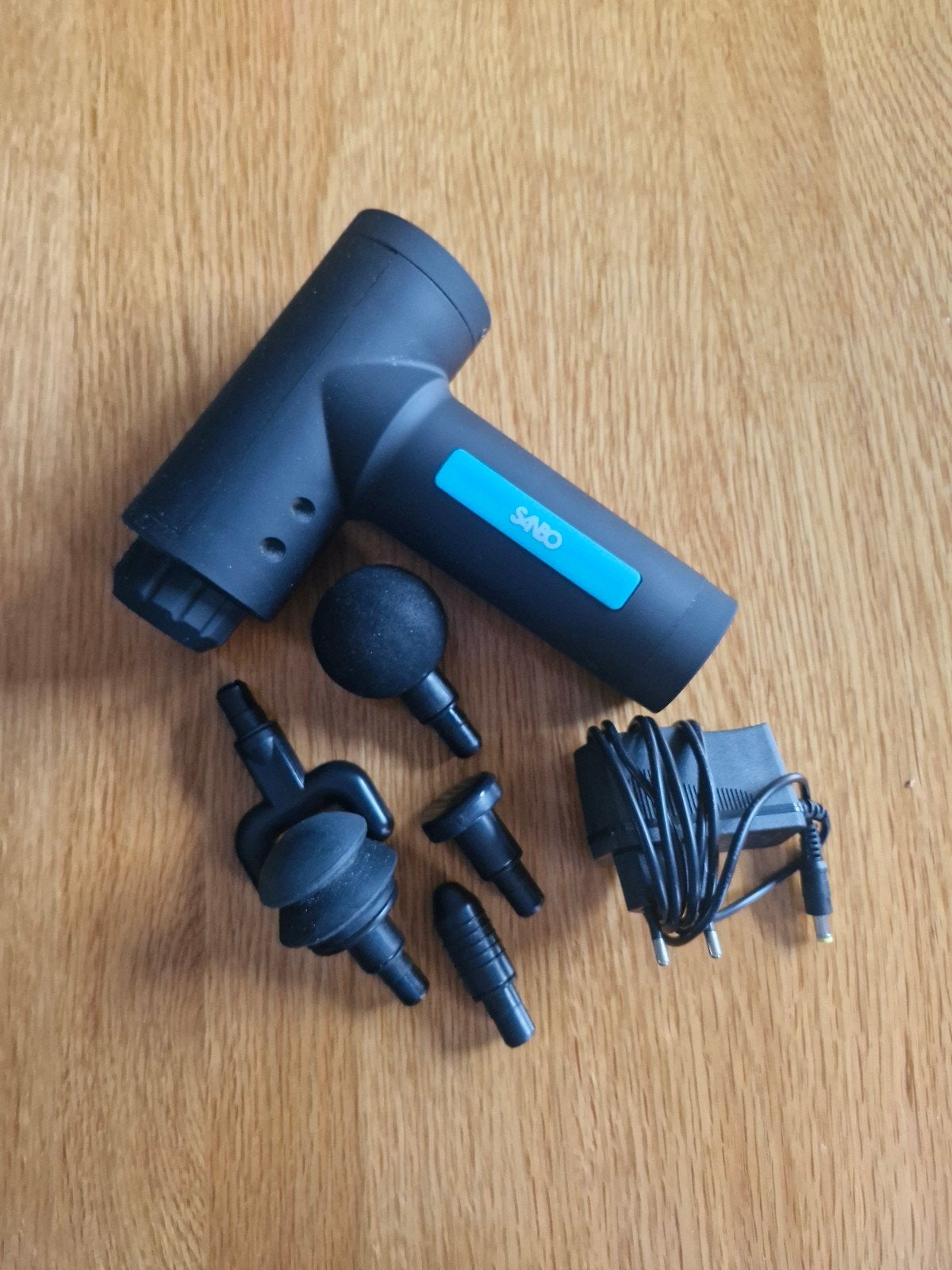 S4NBO Massage Gun met Opzetstukken en Oplader, Sport en Fitness, Ophalen, Zo goed als nieuw, Apparaat