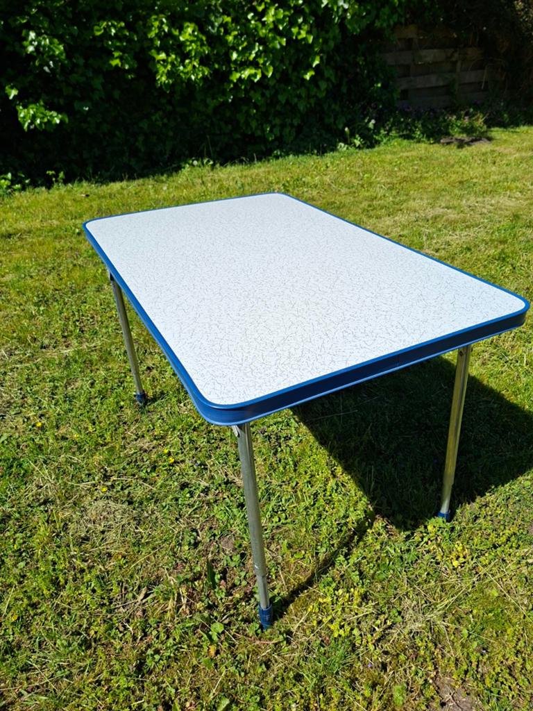 Camping tafel 101x65 cm te koop, Ophalen, Gebruikt, Campingtafel