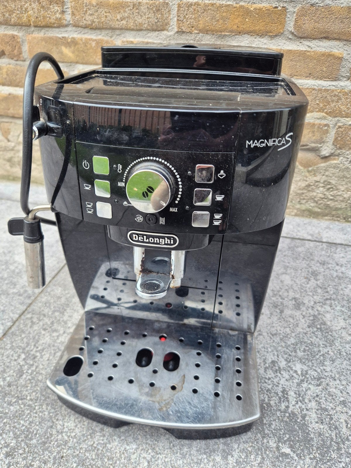 DeLonghi Magnifica S - Werking Onbekend, Ophalen, Gebruikt, Espresso apparaat, 10 kopjes of meer