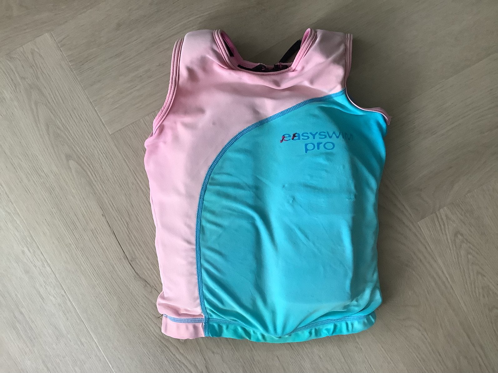 Easy swim pro drijfvest zwemles zwemvest maat M roze/blauw, Ophalen of Verzenden, Zo goed als nieuw, Materiaal