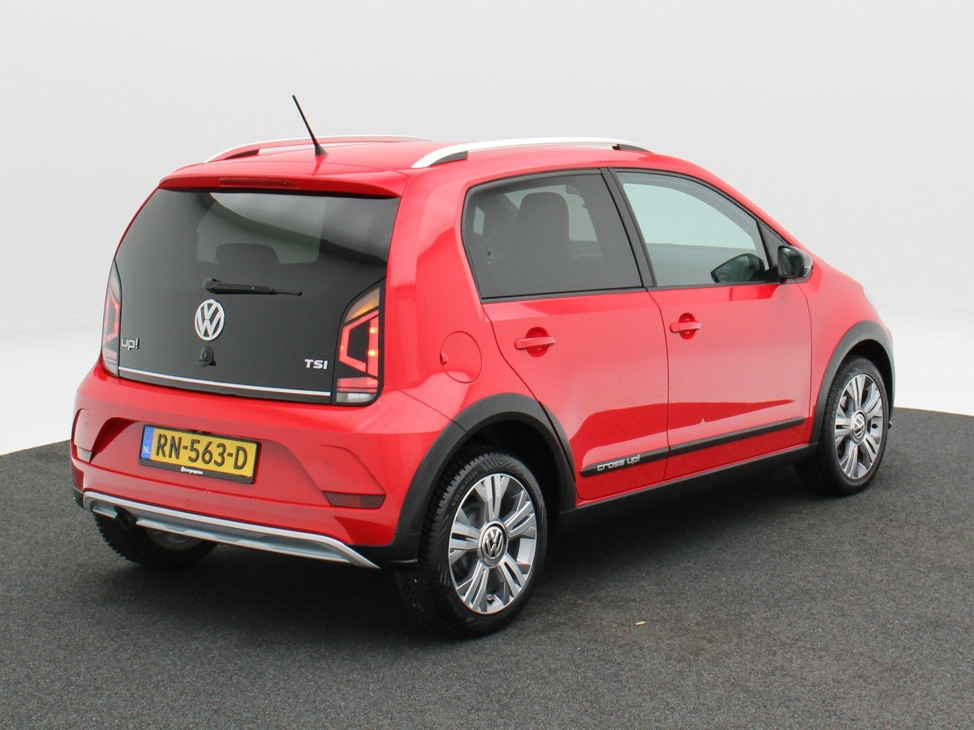 Volkswagen Up! 1.0 TSi 90 Pk Cross Up! | Stoelverwarming | C, Auto's, Volkswagen, Stof, 948 kg, 4 stoelen, Origineel Nederlands