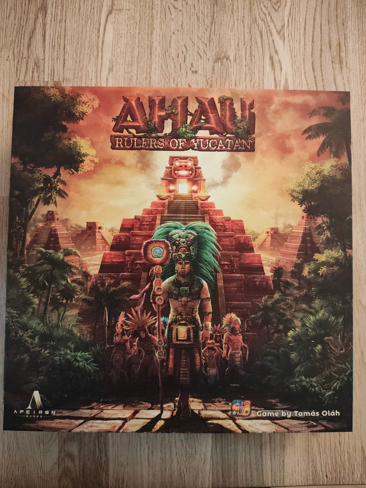 Ahau Rulers of Yucatan Kickstarter Editie Bordspel, Een of twee spelers, Ophalen of Verzenden, Zo goed als nieuw, APEIRON Games