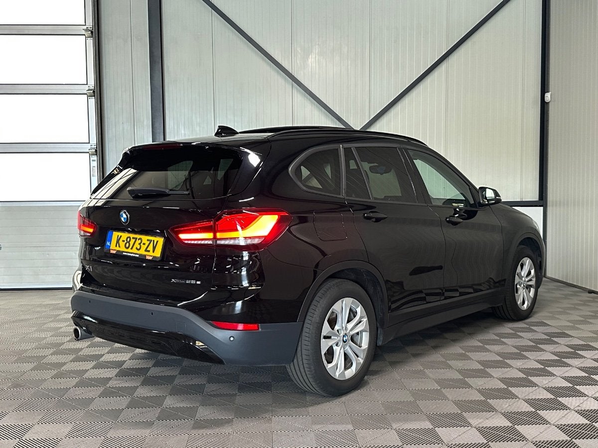 BMW X1 xDrive25e | High Executive |SOH 91% | Pano | Leer | N, Auto's, BMW, 125 pk, Gebruikt, 52 km, Zwart