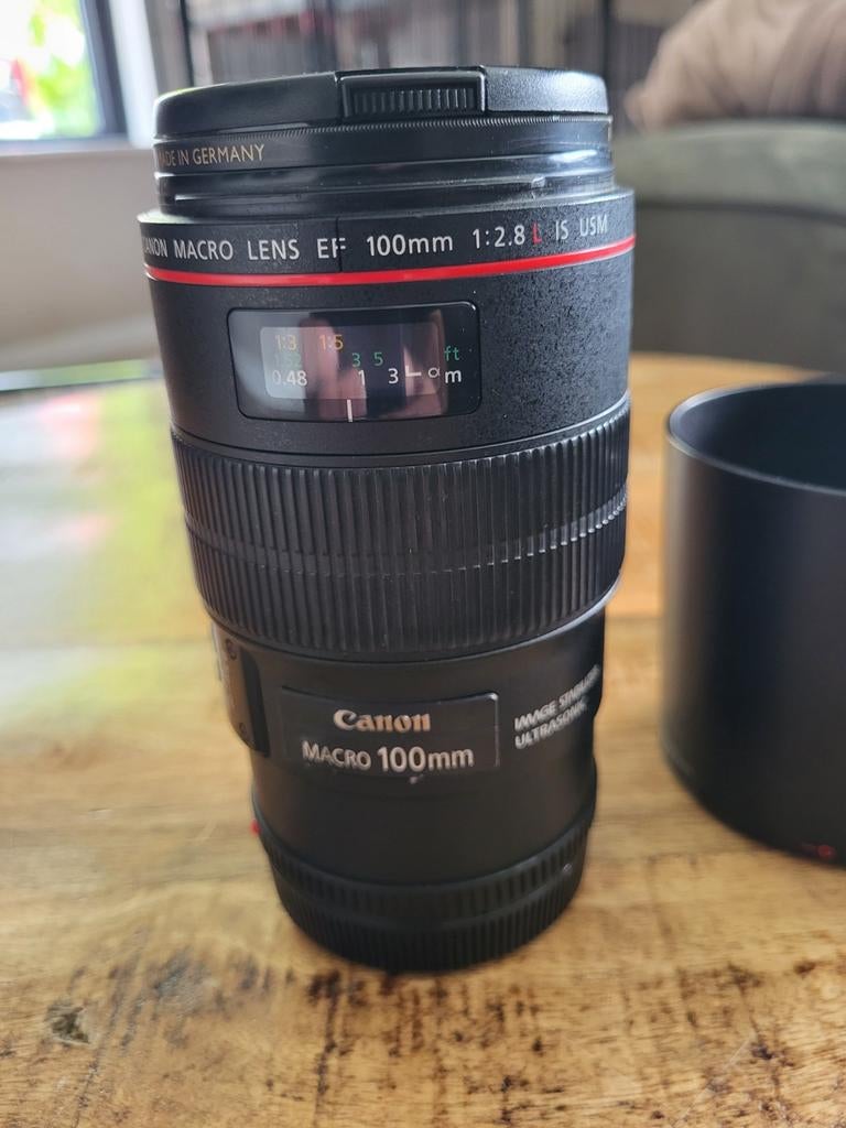 Canon Macro EF 100mm f/2.8L IS USM Lens uv filter, en kap, Ophalen, Zo goed als nieuw, Macrolens