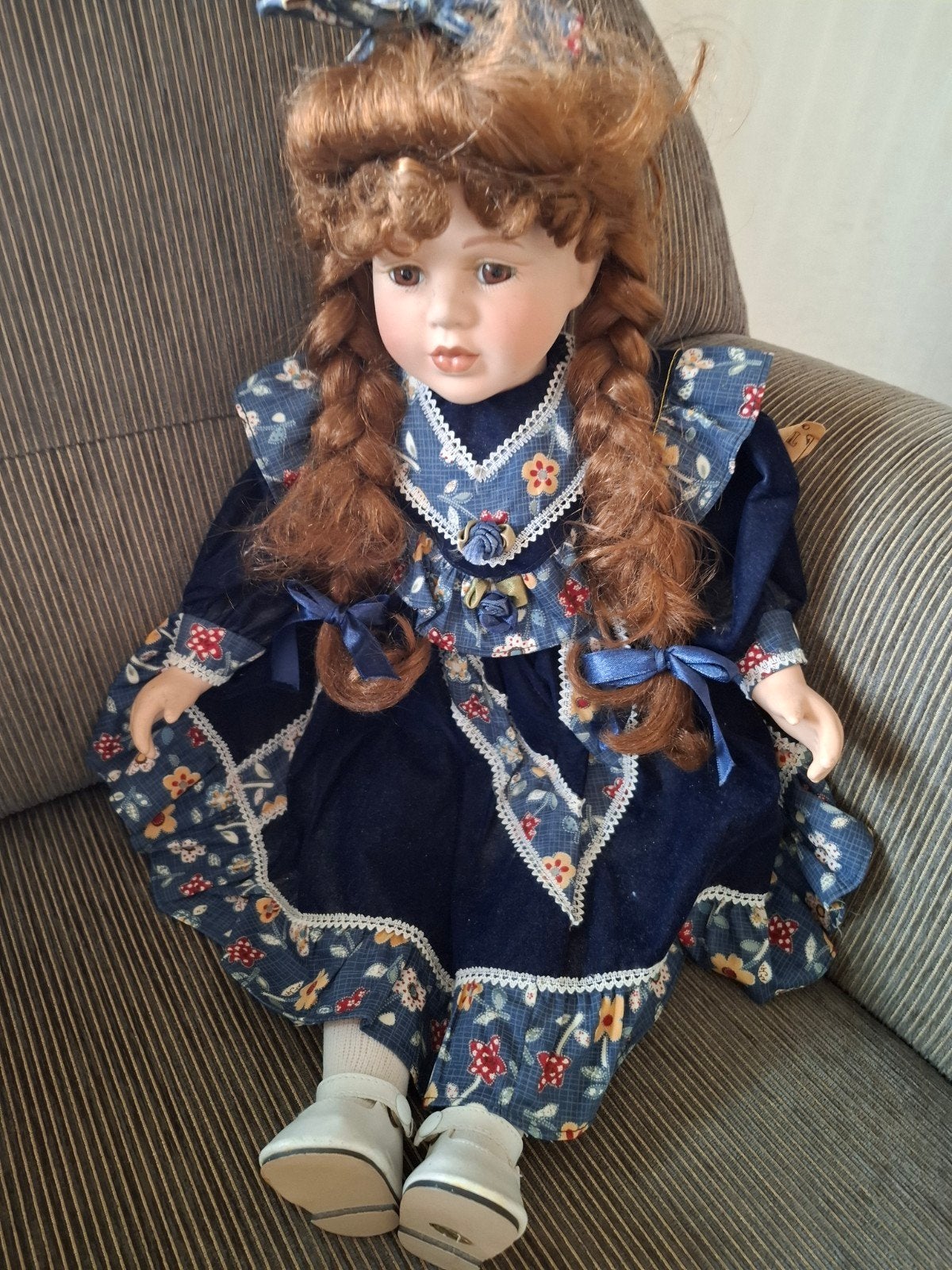 Classic Doll Collection Porseleinen Pop met Certificaat, Verzamelen, Poppen, Ophalen of Verzenden, Zo goed als nieuw, Overige typen